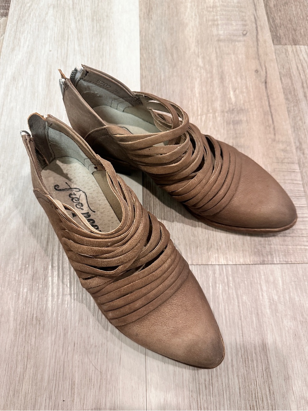 Free People Brown Leather Strappy Pointed Toe Ankle Booties EU 36